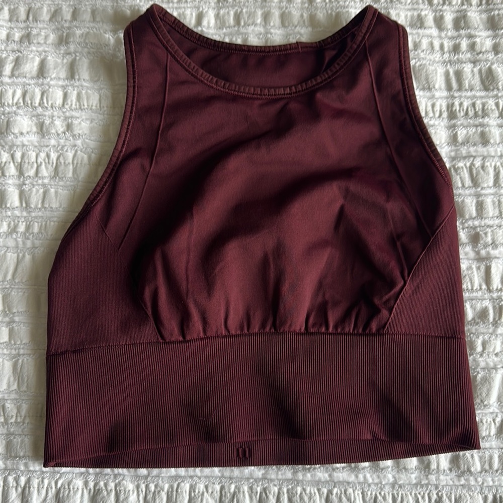 Lululemon Crop sports bra/top